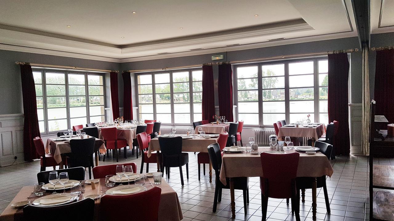 Hotel Restaurant Du Lac Combourg Exterior photo